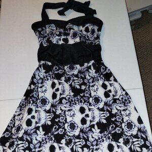 Zeagoo Halter style skull dress Size Small